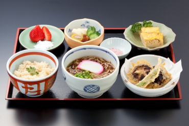茶飯そばセット
