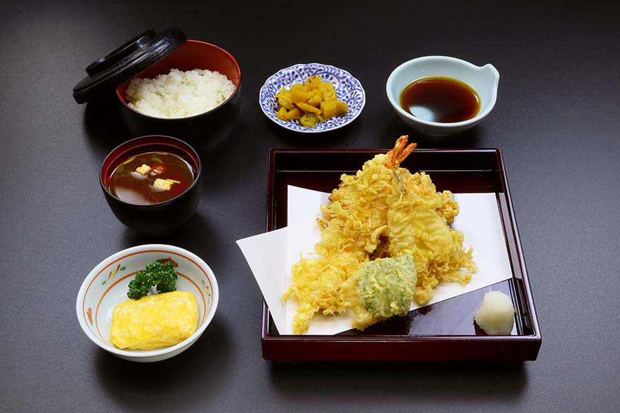 御定食 2,910円